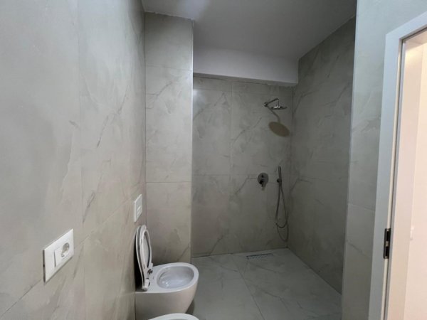 Tirane, shitet apartament 1+1 Kati 2, 53 m² 88.000 € 