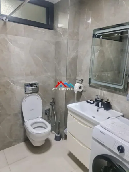 Tirane, jepet me qera apartament 2+1+Ballkon , 105 m² 1.300 € (RRUGA KAJO KARAFILI,RRUGA E KAVAJES)