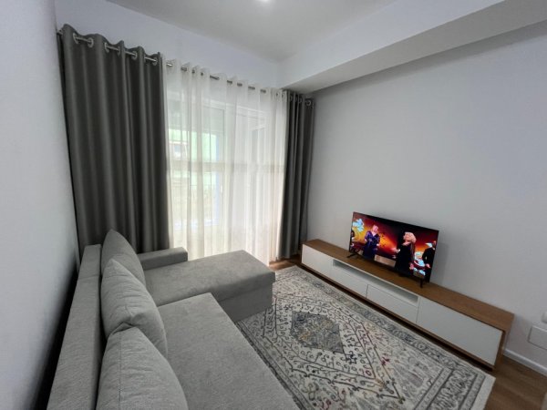 Tirane, jepet me qera apartament 1+1 Kati 2, 61 m² 450 € (ALI DEMI)