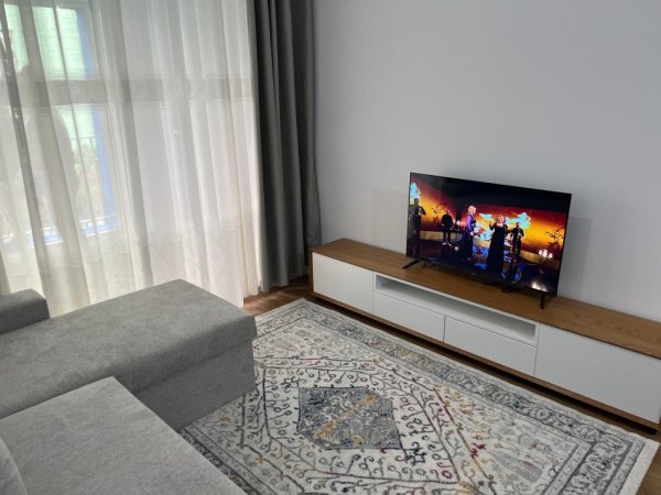 Tirane, jepet me qera apartament 1+1 Kati 2, 61 m² 450 € (ALI DEMI)