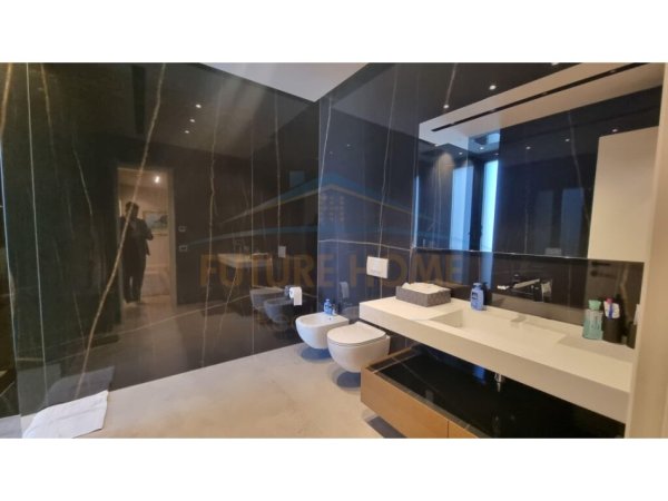 Tirane, shitet Vile 3 Katshe Kati 1, 271 m² (Mandarine drive luxury)
