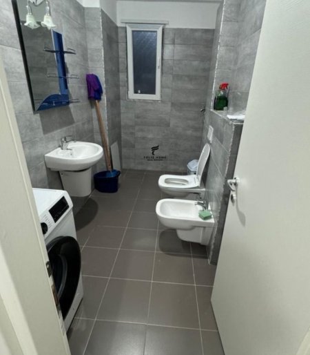 Tirane, jepet me qera apartament 1+1 Kati 2, 64 m² 550 € (ASTIR)