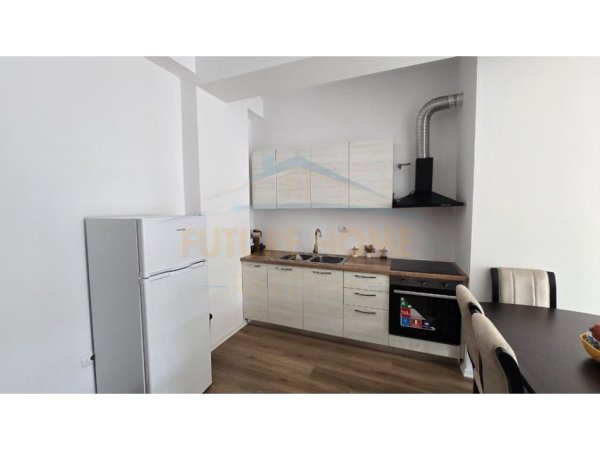 Tirane, jepet me qera apartament 2+1 Kati 7, 86 m² 550 € (Kompleksi Kaimi)