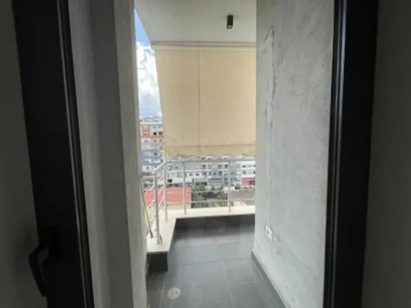 Tirane, jepet me qera apartament 1+1 Kati 5, 74 m² 550 € 