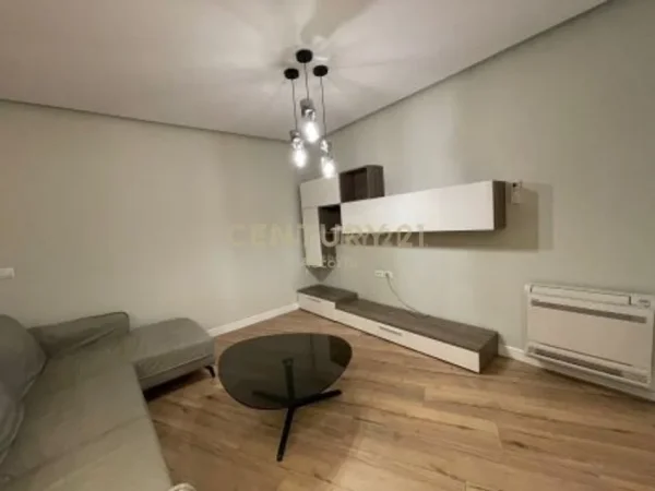 Tirane, jepet me qera apartament 1+1 Kati 5, 74 m² 550 € 