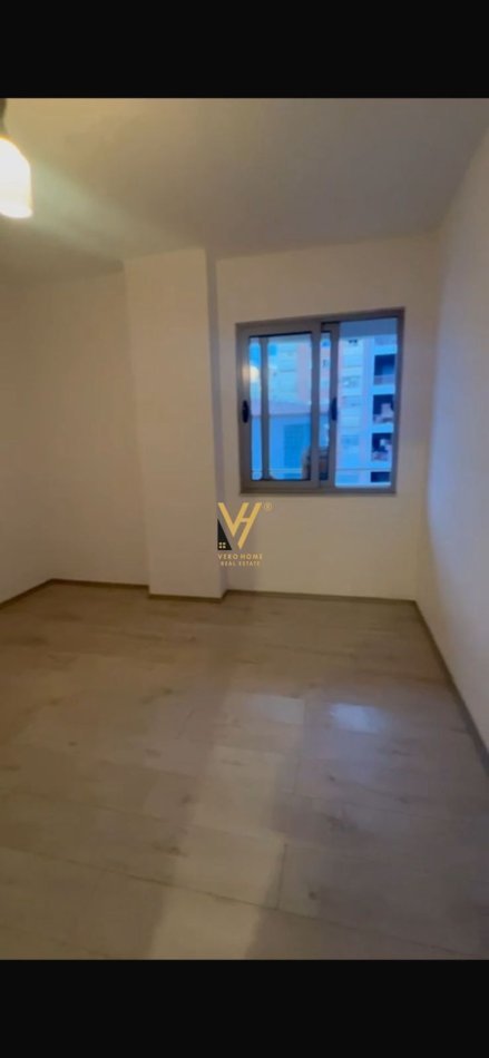 Tirane, jepet me qera apartament 1+1+Ballkon Kati 2, 60 m² 350 € (ASTIR)