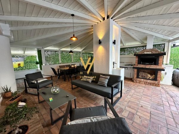 Mali Robit, shitet apartament 3+1+Ballkon Kati 5, 230 m² 300.000 € (MALI I ROBIT)