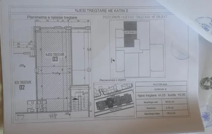 Tirane, jepet me qera zyre Kati 0, 100 m² 1.000 € (JORDAN MISJA)