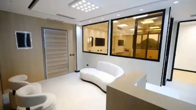 Tirane, shitet ambjent biznesi , 106 m² 295.000 € 