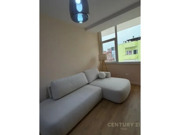 Tirane, jepet me qera apartament 2+1 Kati 6, 95 m² 600 € 