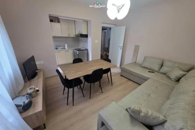 Tirane, jepet me qera apartament 1+1 Kati 4, 67 m² 590 € (myslym shyri)
