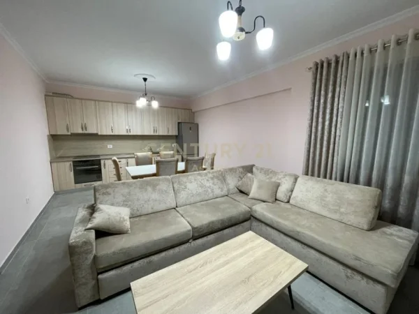 Tirane, jepet me qera apartament 1+1 Kati 5, 77 m² 500 € 