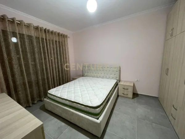 Tirane, jepet me qera apartament 1+1 Kati 5, 77 m² 500 € 