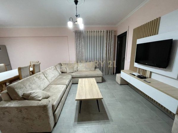 Tirane, jepet me qera apartament 1+1 Kati 5, 77 m² 500 € 