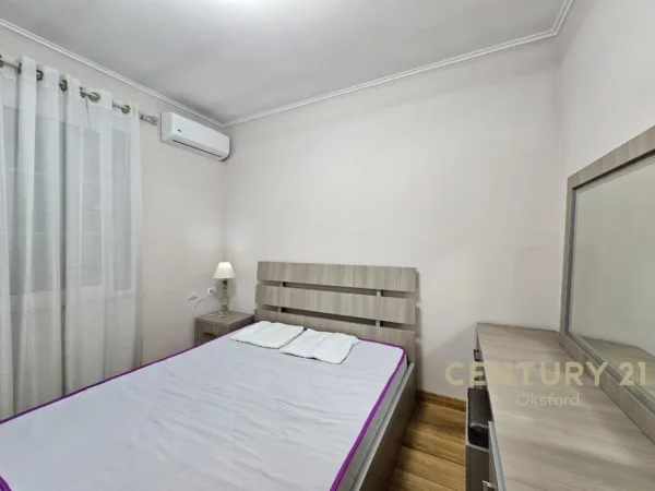 Tirane, jepet me qera apartament 1+1 Kati 8, 70 m² 520 €