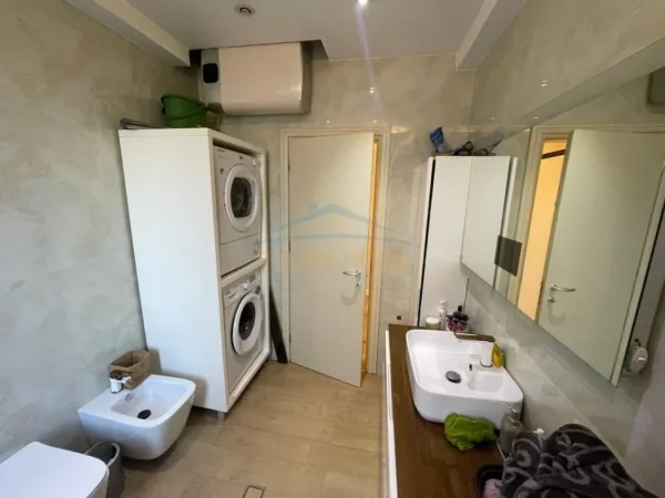 Tirane, shitet apartament 2+1 Kati 2, 149 m² 285.000 € (Kopshti Botanik, Tiranë)
