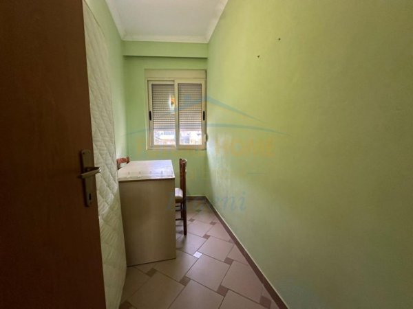 Tirane, jepet me qera apartament 1+1 Kati 1, 67 m² 650 € (Rruga e Bogdanëve)