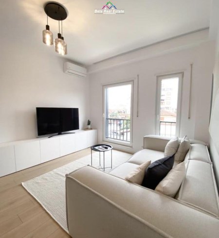 jepet me qera apartament 1+1 Kati 2, 65 m² 900 € (Rruga Panorama)