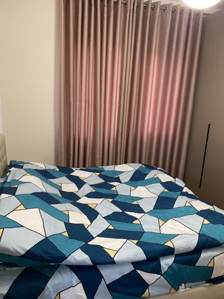 Tirane, jepet me qera apartament 1+1+Ballkon Kati 3, 65 m² 650 € 