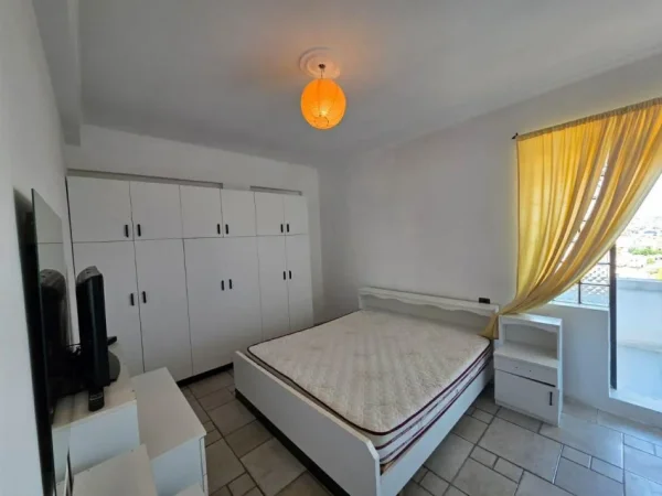Tirane, jepet me qera apartament 1+1+Ballkon Kati 6, 78 m² 470 € (QSUT)