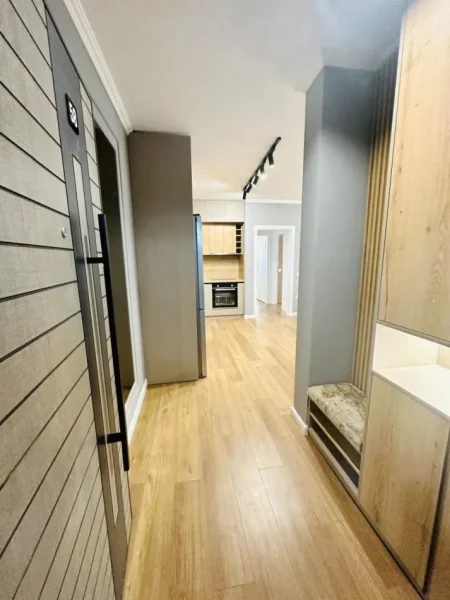 Tirane, jepet me qera apartament 2+1+Aneks+Ballkon Kati 7, 100 m² 600 € 