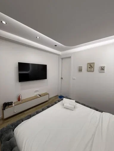 Tirane, jepet me qera apartament 1+1 Kati 0, 40 m² 550 € (Prane Vodafone)