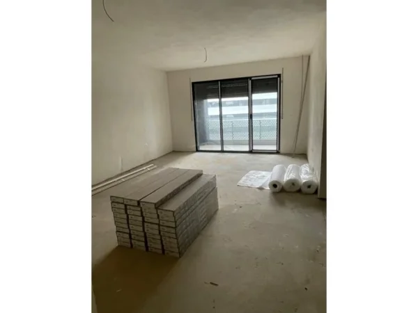 Tirane, shitet apartament 2+1+Ballkon Kati 5, 114 m² 195.000 € (Don Bosko)