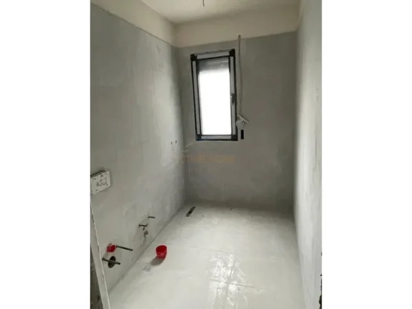 Tirane, shitet apartament 2+1+Ballkon Kati 5, 114 m² 195.000 € (Don Bosko)