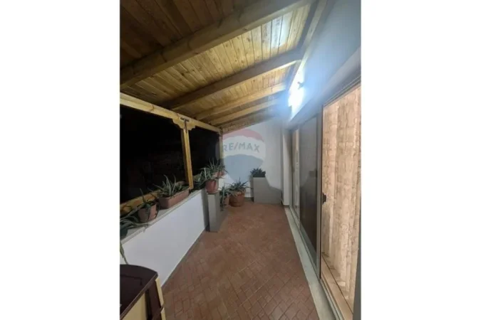 Tirane, jepet me qera apartament 2+1+Ballkon Kati 6, 100 m² 550 € (Myslym Shyri)