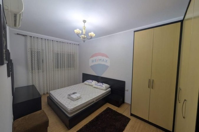 Tirane, jepet me qera apartament 2+1+Ballkon Kati 6, 100 m² 550 € (Myslym Shyri)