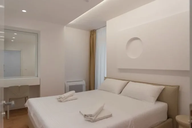 Tirane, jepet me qira apartament 2+1 Kati 12, 95 m² 900 € (Stacioni i Trenit)