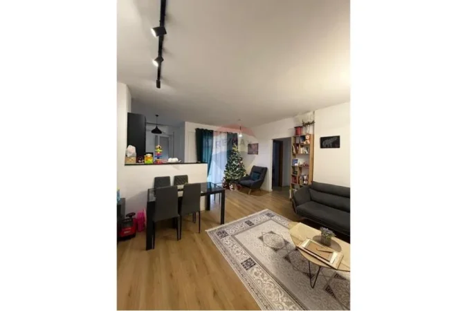 Tirane, shitet apartament 2+1+Ballkon , 99 m² 147.000 € (Fresk)
