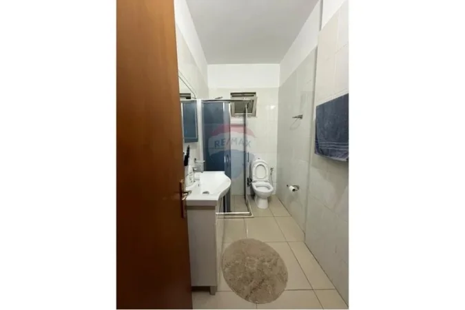 Tirane, shitet apartament 2+1+Ballkon , 99 m² 147.000 € (Fresk)