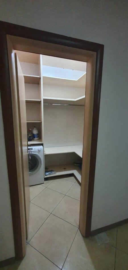 Tirane, shitet apartament 2+1 Kati 9, 101 m² 175.000 € (rruga Jordan Misja)