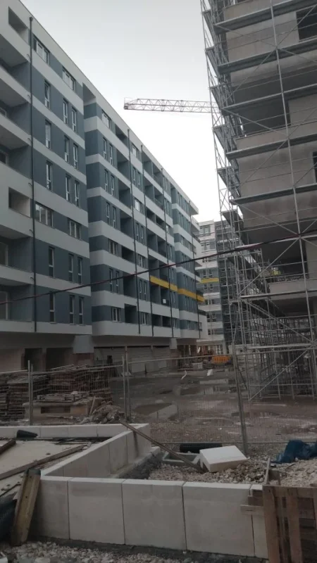 Tirane, jepet me qera apartament 1+1+Ballkon Kati 4, 56 m² 67.000 € (Univers City)