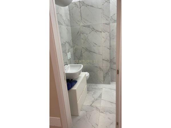 Tirane, jepet me qera apartament 1+1 Kati 6, 58 m² 500 € (5 maji)