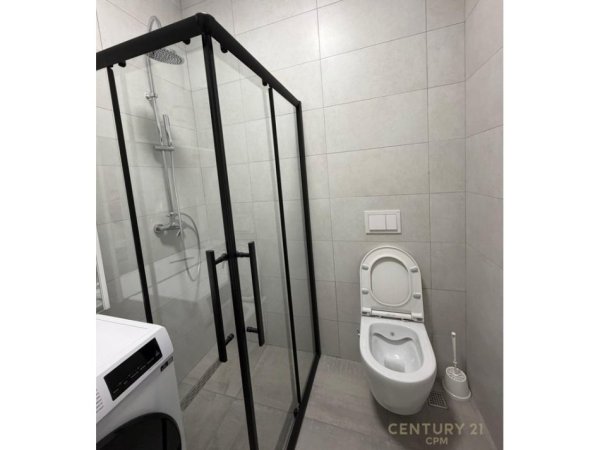 Tirane, jepet me qera apartament 2+1+Ballkon Kati 2, 85 m² 750 € (tefta tashko)