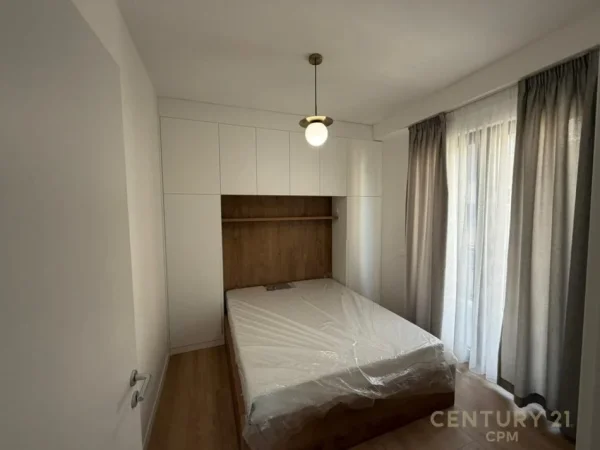 Tirane, jepet me qera apartament 2+1+Ballkon Kati 2, 85 m² 750 € (tefta tashko)