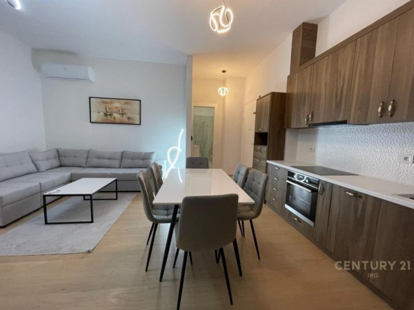 Tirane, jepet me qera apartament 1+1 Kati 2, 72 m² 835 € (delijorgji)