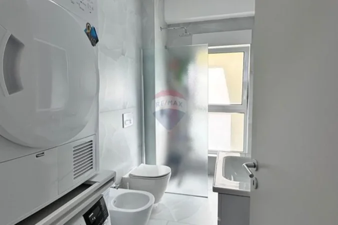 Tirane, shitet 1+1+Ballkon Kati 2, 52 m² 90.000 € (Kompleksi Kaimi, Ali Demi)