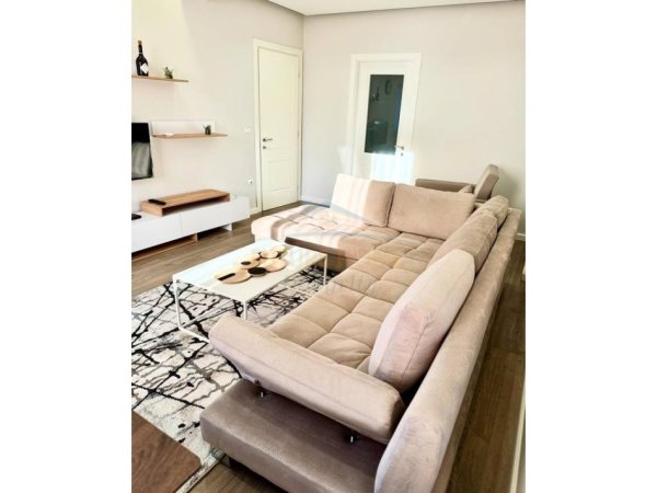 Tirane, shitet apartament 2+1+Ballkon Kati 4, 100 m² 235.000 € (Vasil Shanto)