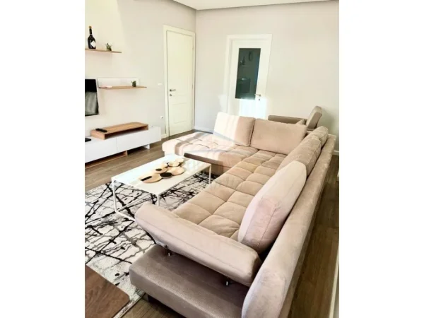 Tirane, shitet apartament 2+1+Ballkon Kati 4, 100 m² 235.000 € (Vasil Shanto)