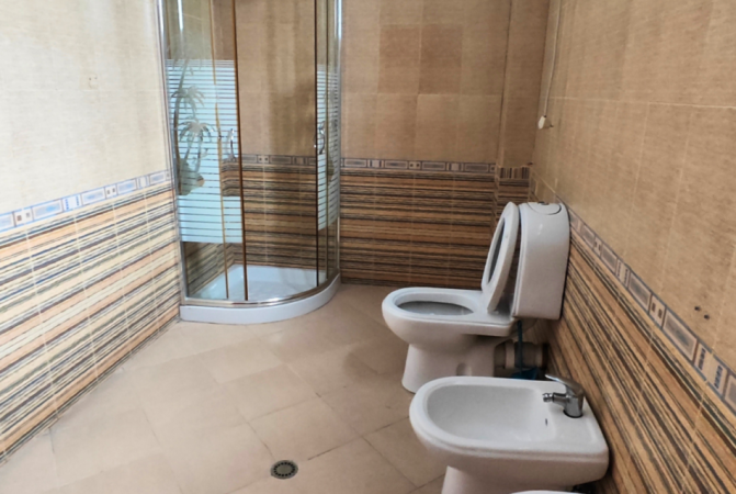 Tirane, shitet Vile , 315.000 € (SANATORIUM)