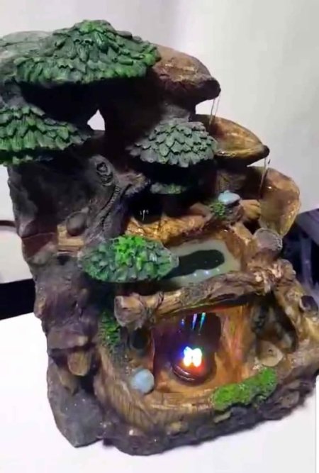 Ujëvarë me dy linja qarkullimi uji. 25 mij lek te vjetra