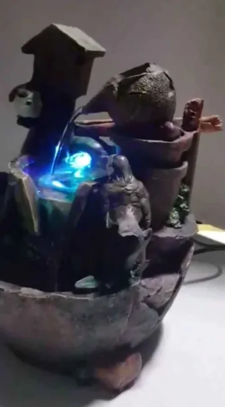 Ùjëvar me pomp qarkullim uji. 20 mij lek te vjetra