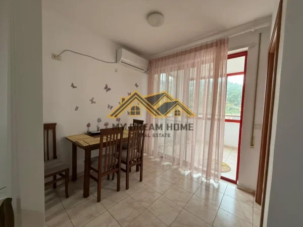 Durres, jepet me qera apartament 1+1 Kati 8, 60 m² 450 € (VOLLGA)