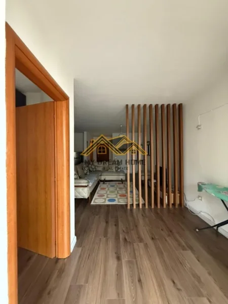 Durres, jepet me qera apartament 1+1 Kati 4, 60 m² 450 € (VOLLGA)