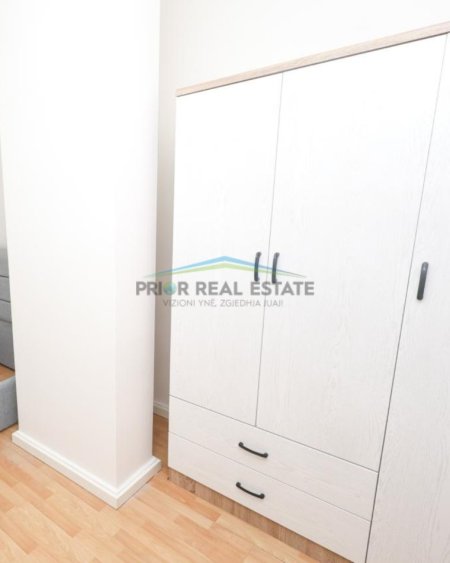 Tirane, jepet me qera apartament 2+1 Kati 3, 89 m² 100.000 ALL (Kopshti Botanik)