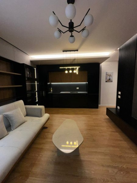 Tirane, jepet me qera apartament 2+1 Kati 3, 90 m² 1.200 € (Rruga Dibres)