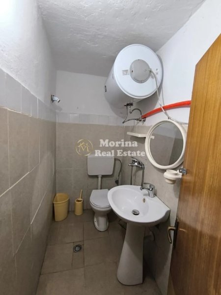 Tirane, jepet me qera garsonier Kati 1, 35 m² 270 € (Kinostudio)